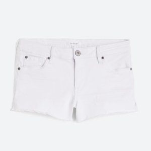 NWOT STS Blue Mid Rise Fray Hem Boyfriend White Denim Shorts